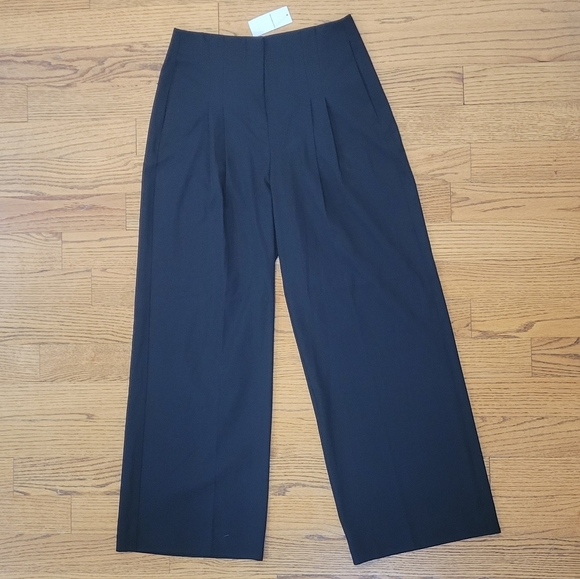 Abercrombie & Fitch Pants - NWT Abercrombie & Fitch Black Pleated Trouser Pants Women's